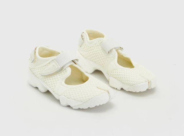 Nike Air Rift