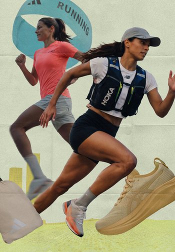Dvije žene trče u sportskoj odjeći s fokusom na bež tenisicu za trčanje i bež torbicu u prvom planu.