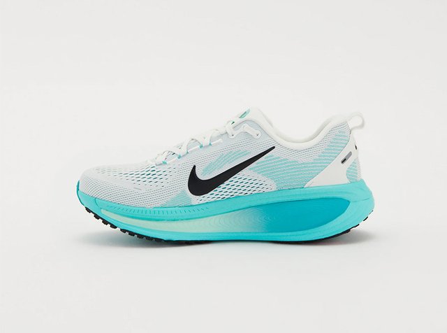 Nike Vomero 18