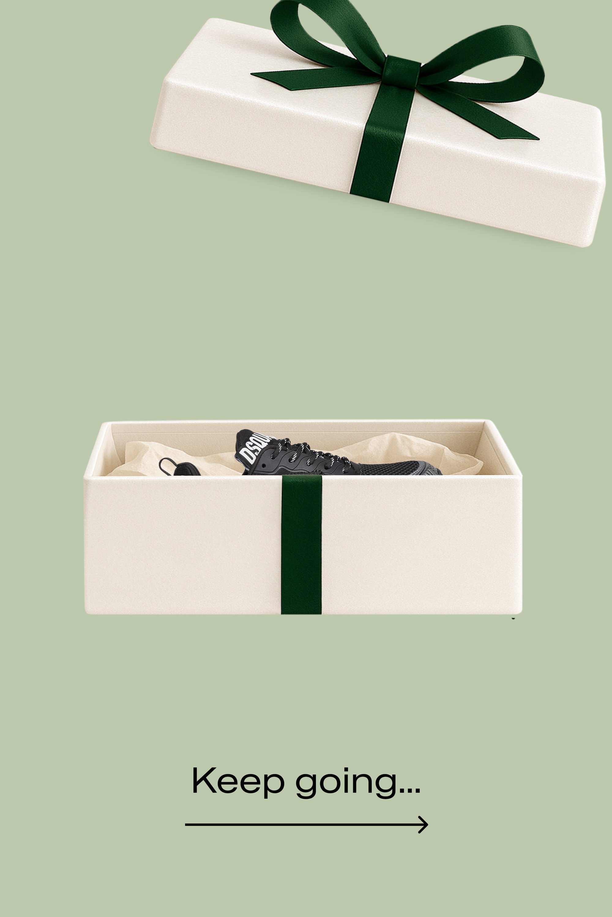 Caja de regalo beige neutro con una cinta verde oscuro, parcialmente abierta para revelar una zapatilla negra con el logotipo blanco, descansando sobre papel de seda crema.