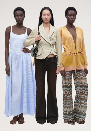 Trois femmes debout côte à côte, chacune portant une tenue de mode différente : une robe bleue, une veste avec un pantalon et un cardigan doré avec un pantalon à motifs.