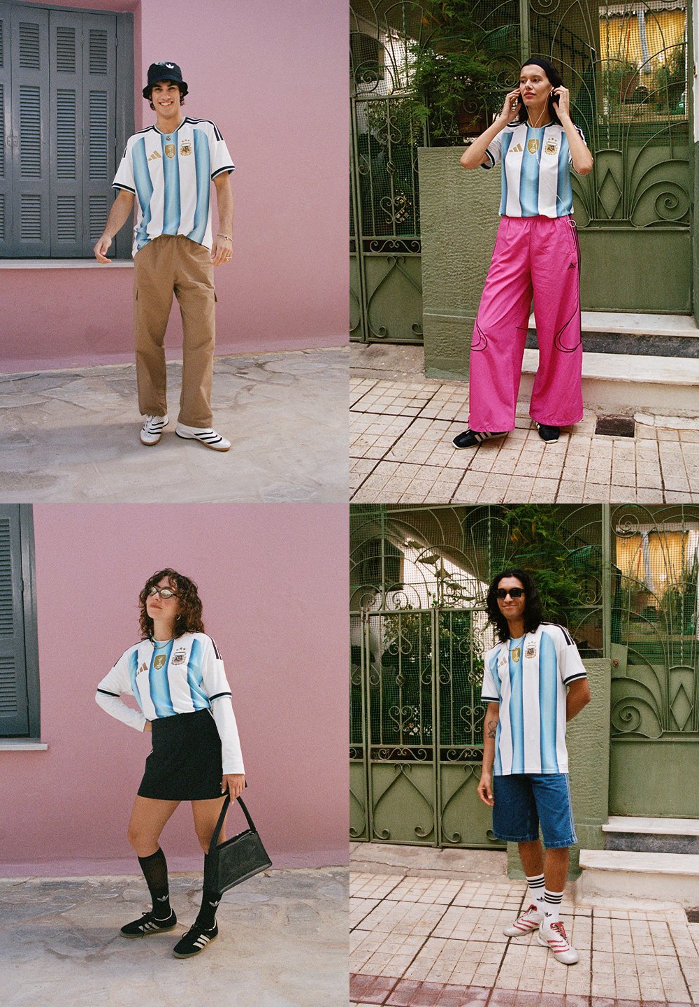 Cztery osoby w koszulkach piłkarskich Argentyny, w różnorodnych spodniach i akcesoriach, pozujące na zewnątrz przed różowymi i zielonymi ścianami.