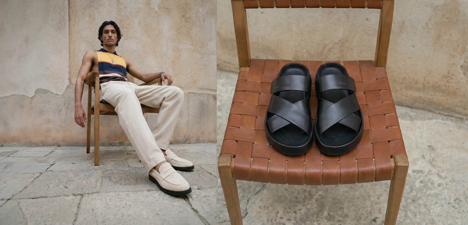 Homme portant un haut rayé sans manches et un pantalon beige assis sur une chaise en bois, à côté d'une autre chaise avec des sandales noires sur l'assise.