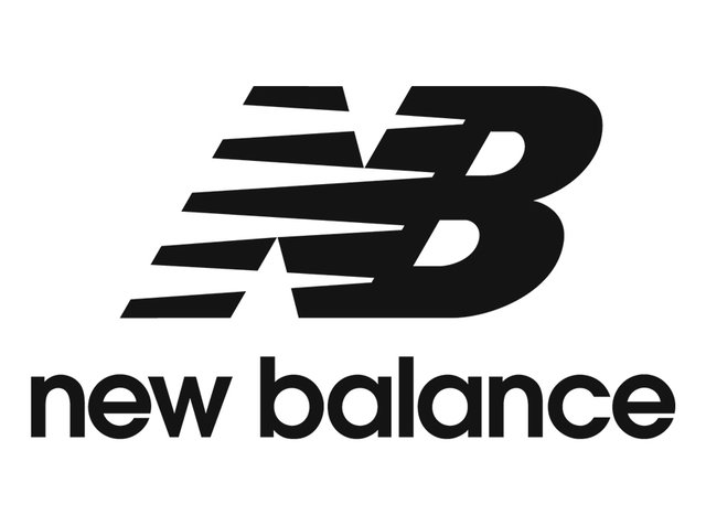 Czarny logo New Balance z stylizowanymi literami "N" i "B" z ukośnymi paskami. Tekst "new balance" pojawia się w pogrubionych, małych literach.