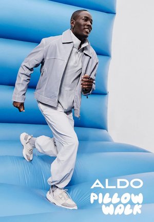 ALDO Pillow Walk™​