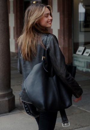 AllSaints