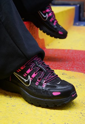 Nike Teens