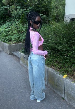 Outfits Online Kaufen | +200 Outfit-Ideen | Zalando