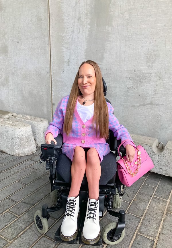justawheelchairgirl