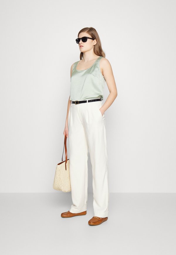 ralph lauren briony leather driver