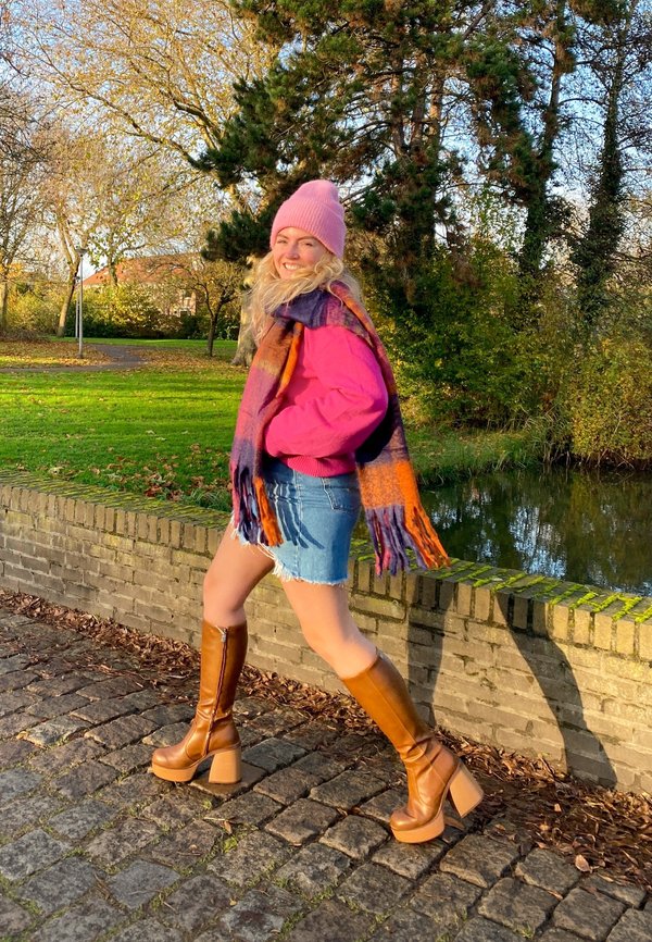 thesmilingblonde