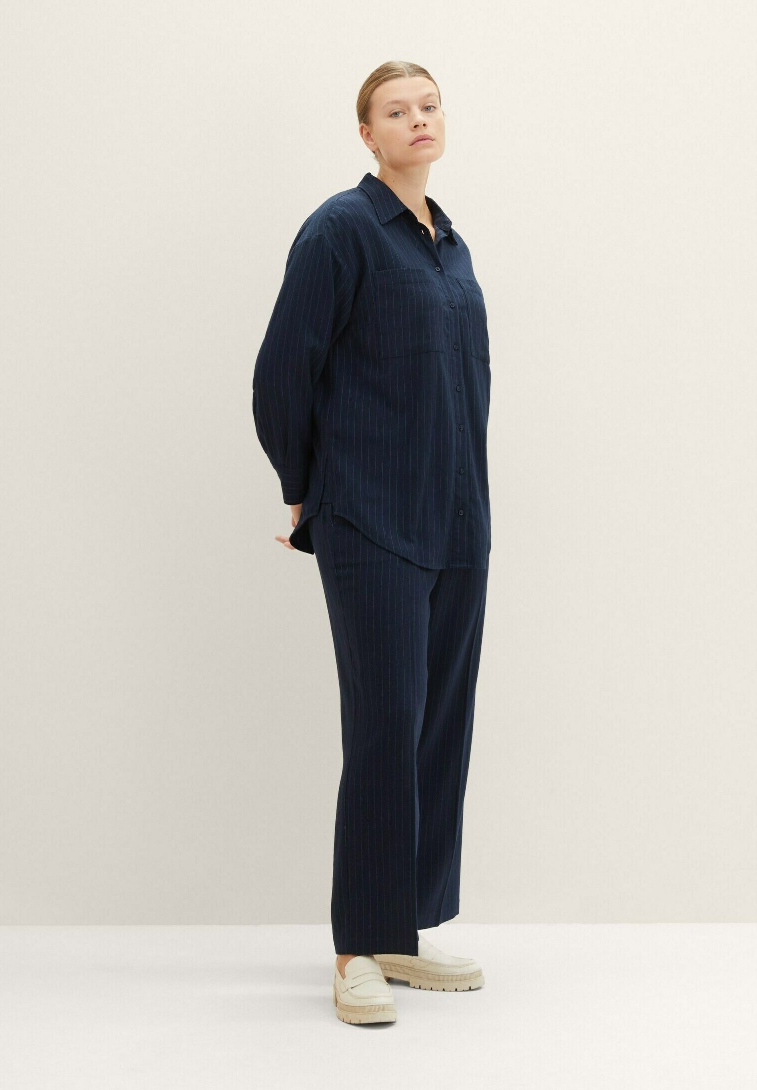 TOM TAILOR Damen Basic Hemdbluse Aus Baumwolle – Loose Fit, Kurzärmlig Für Büro & Freizeit