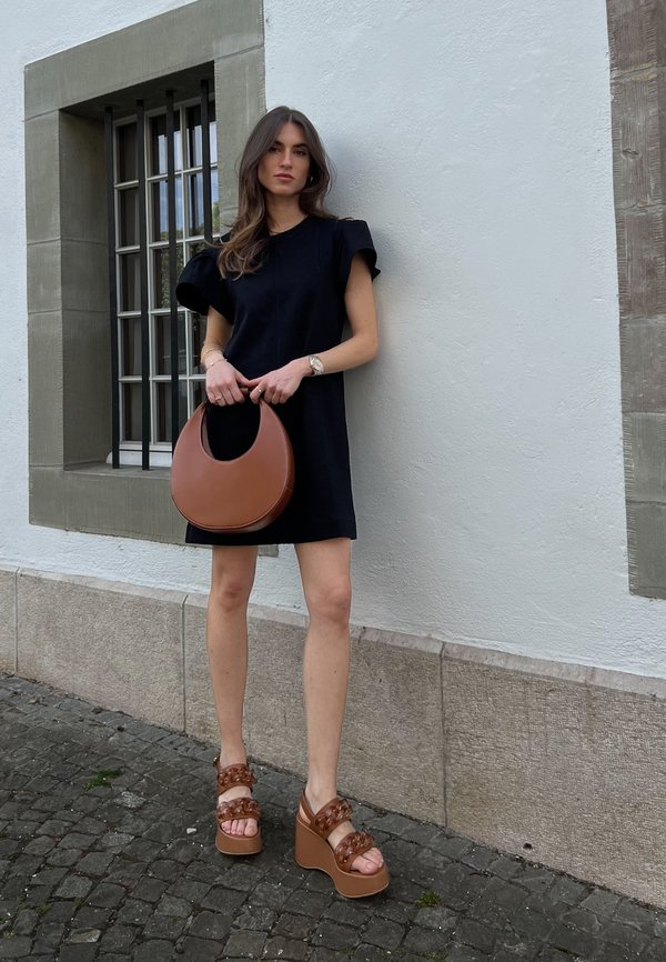gigi_schmiitz