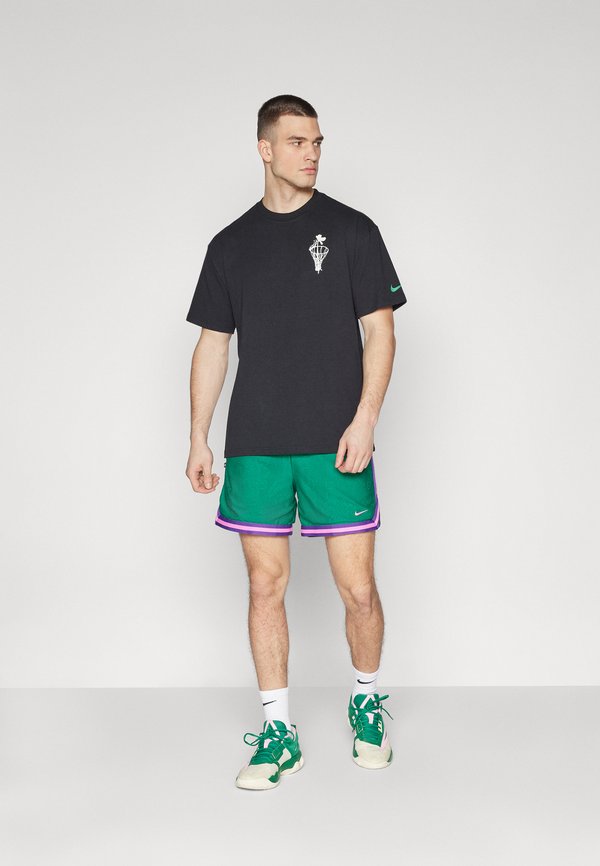 Nike Performance GIANNIS IMMORTALITY 3 Basketball shoes malachite/medium soft pink/green