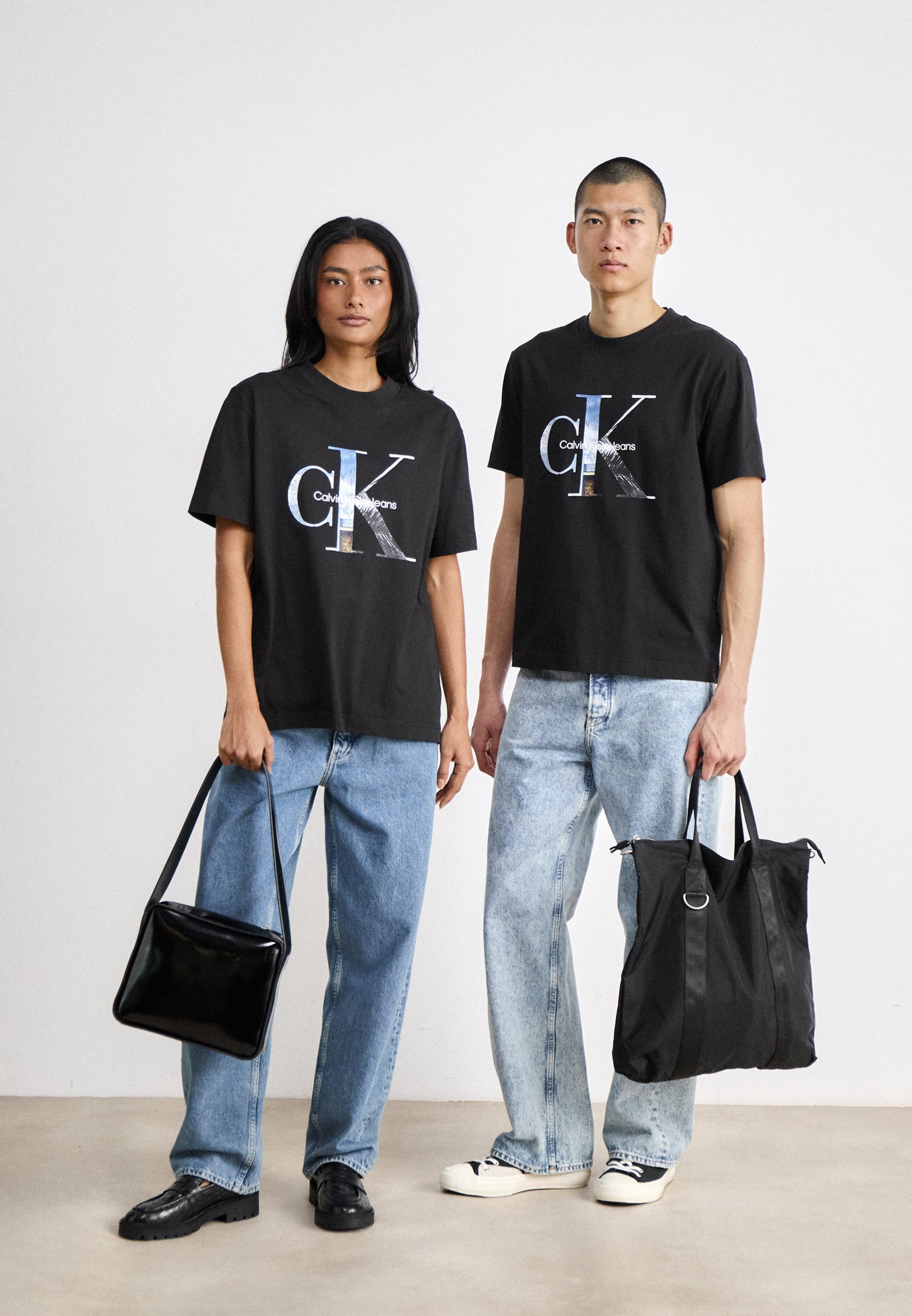 Calvin Klein Jeans CORE MONOGRAM SLIM TEE - T-shirt z