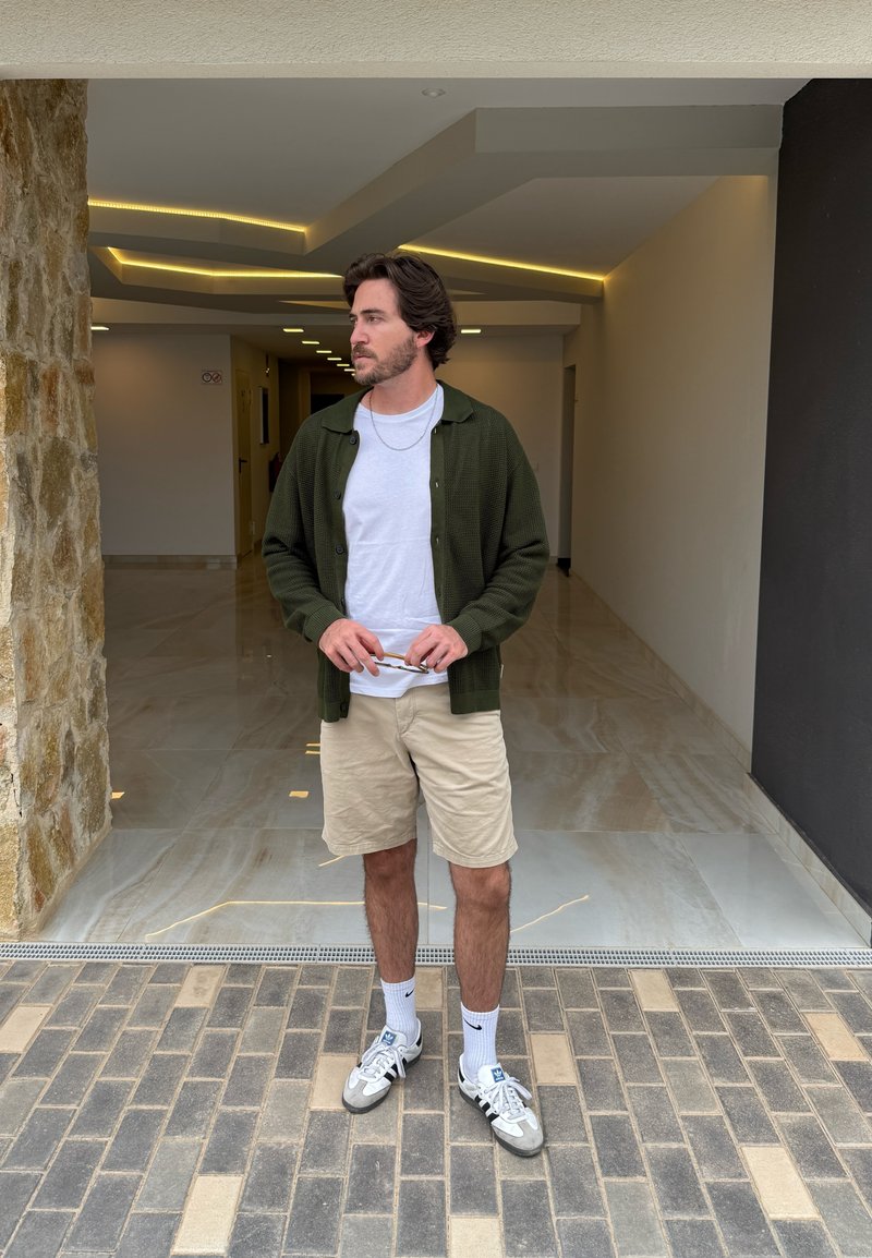 tomwilliamparis