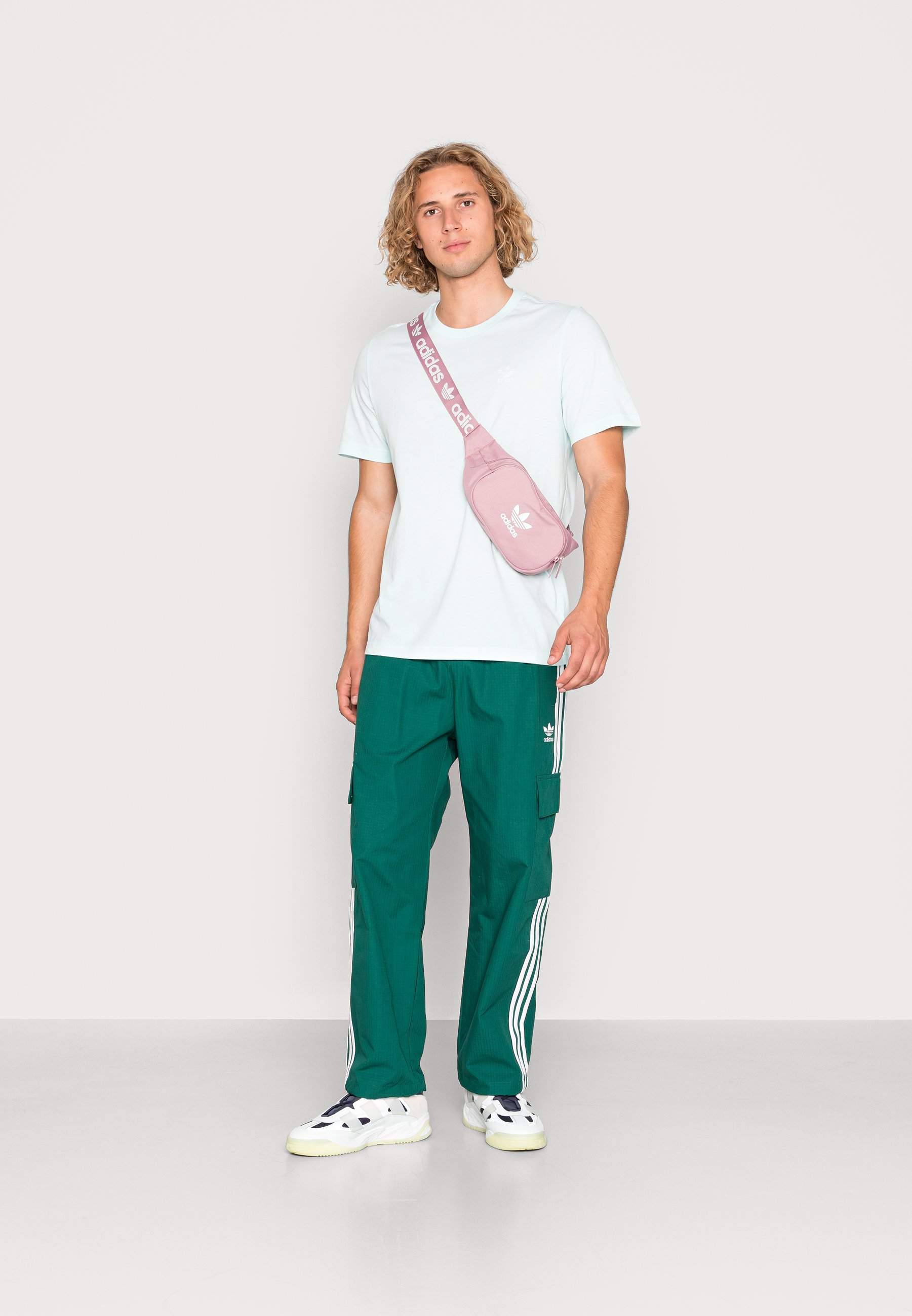 adidas Originals LOCK UP UNISEX - Pantaloni sportivi - orbit green/oliva -  Zalando.it