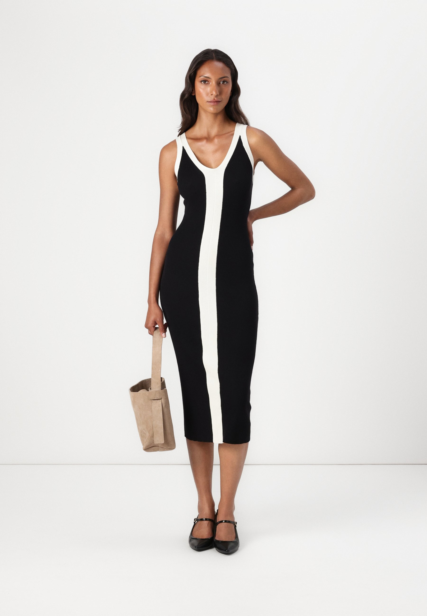 オールインワン・サロペット Elisabetta Franchi Structured Black Wool Dress Red carpet dress Elisabetta Franchi in black crepe with