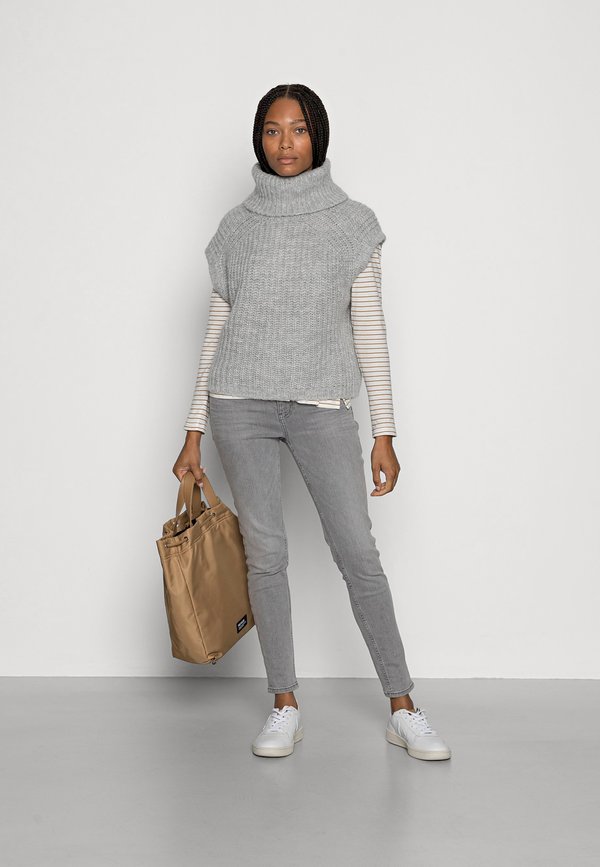 zalando tiger mexico 66