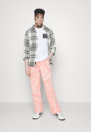 Urban Classics Camicia Umana A Quadri Tricolor – Maniche Lunghe, Vestibilità Classica, Streetwear Originale
