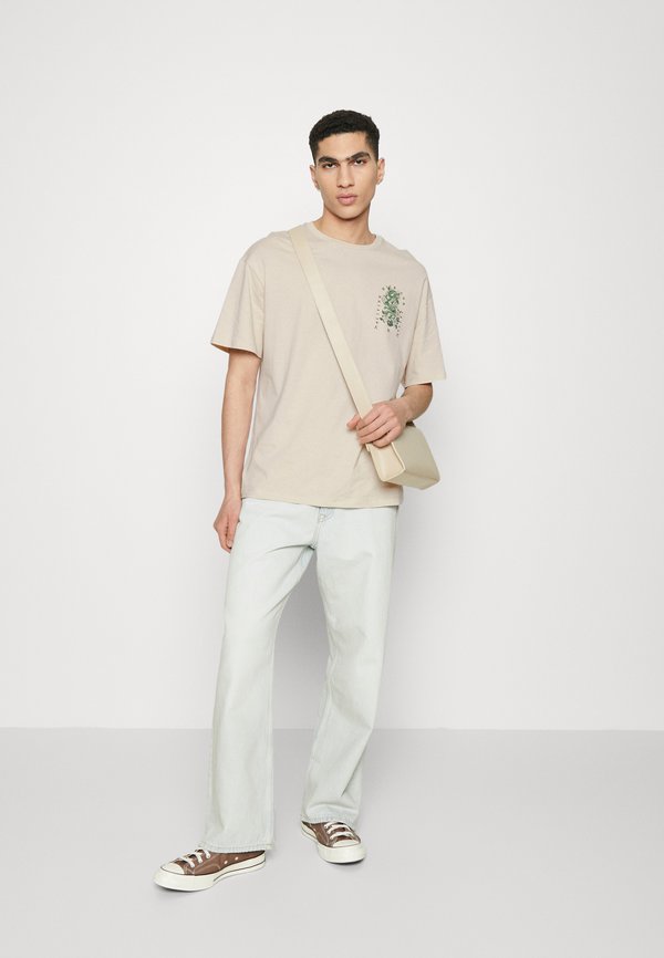 Camiseta Jack & Jones Jorskull Coast Jack & Jones JCOFILO SUMMER TEE SS CREW NECK PLS - T-shirt Imprimé Prenda Diaria Verano