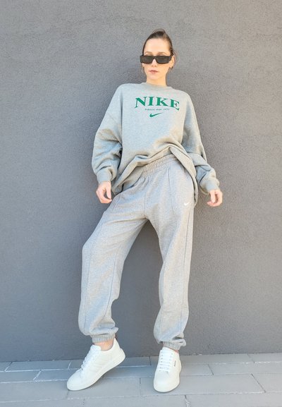 ni121a0bv c11 zalando pant jogginghose nike