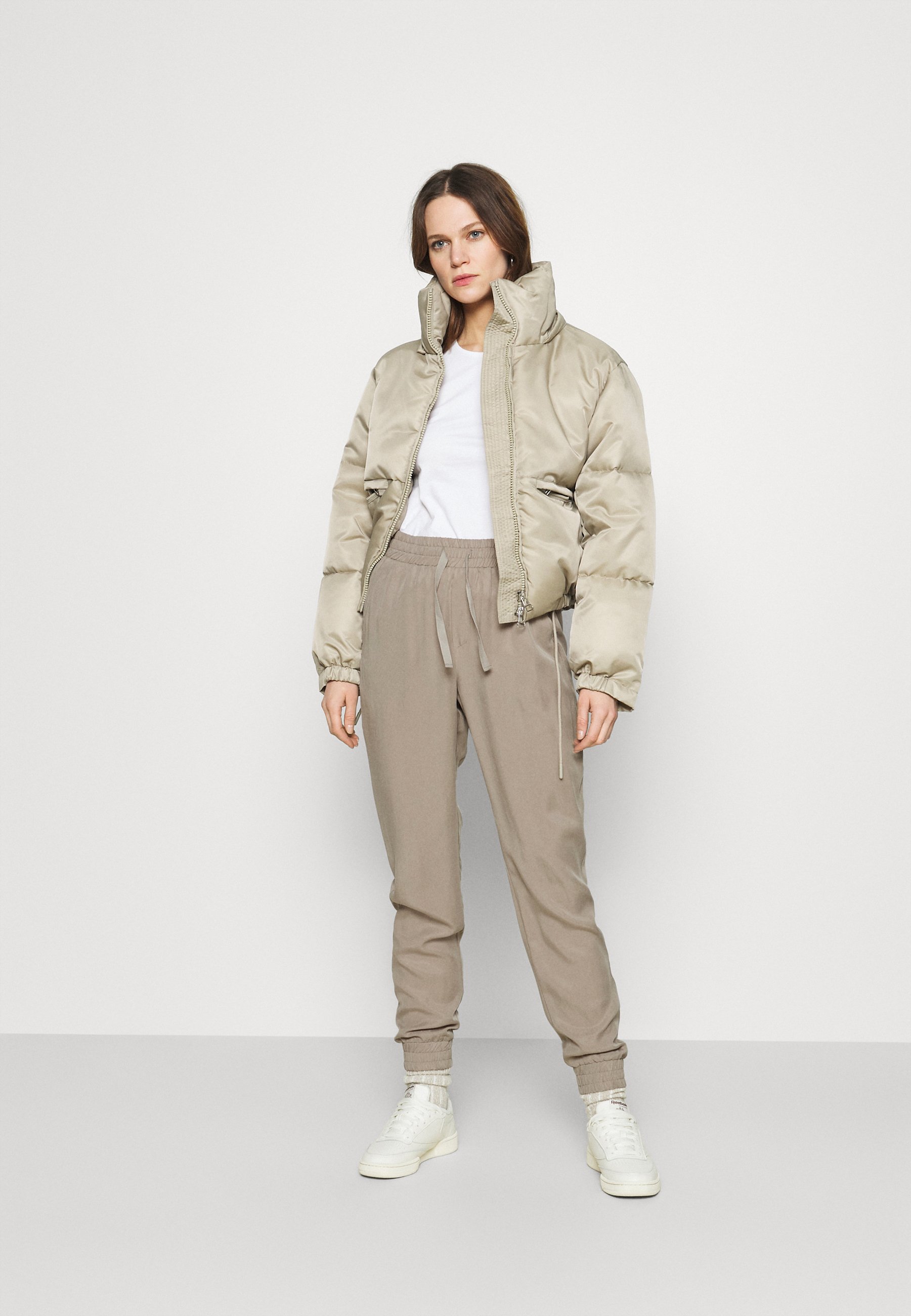 Cream NANNA PANTS - Stoffhose - timber 