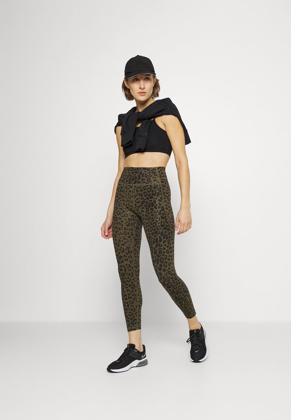 Urban Classics HOLOGRAPHIC VISOR Cap black/multicolor/schwarz