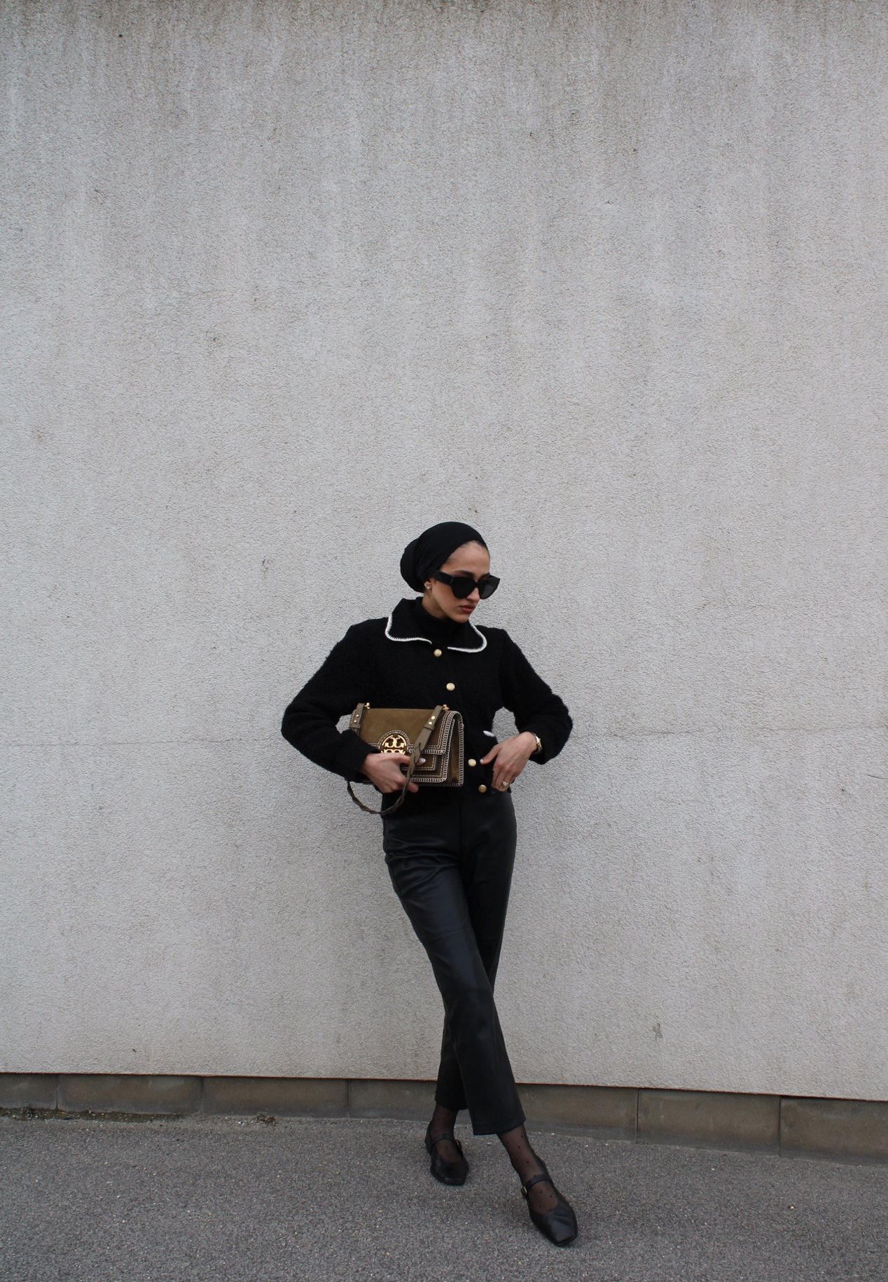 Motivi IN TRAFORATA CON MICRO PAILLETTES - Cardigan - nero
