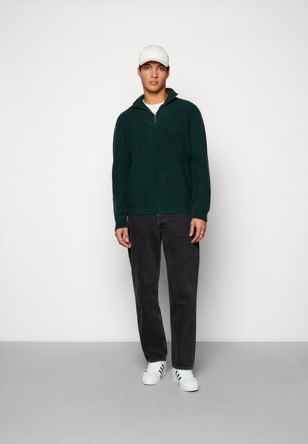 Han Kjøbenhavn LASER TRIBAL BAGGY DISTRESSED - Džíny Relaxed Fit ...