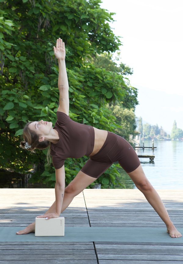 yogabylarissa