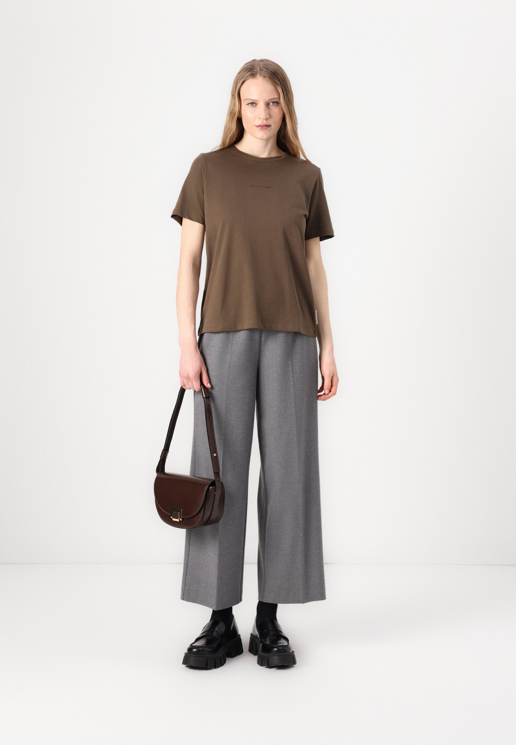 売れ筋商品|||トム テイラー デニム Tシャツ レディース トップス LOOSE WITH HIGH LOW - Basic T-shirt - warm moss green TOM TAILOR DENIM LOOSE WITH HIGH LOW - T-Shirt basic - warm