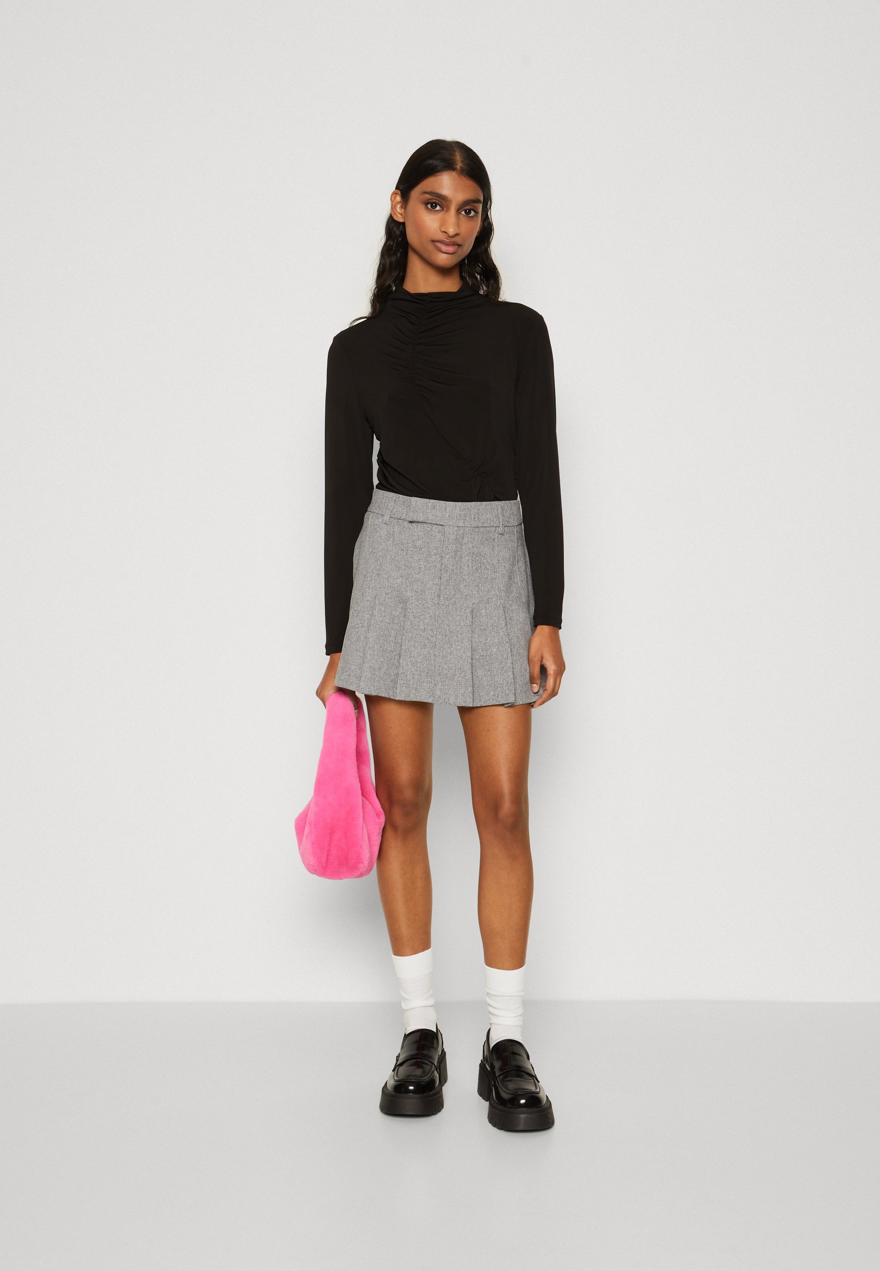 Hollister Co. ULTRA HIGH-RISE PLEATED SKATER SKORT - Pleated