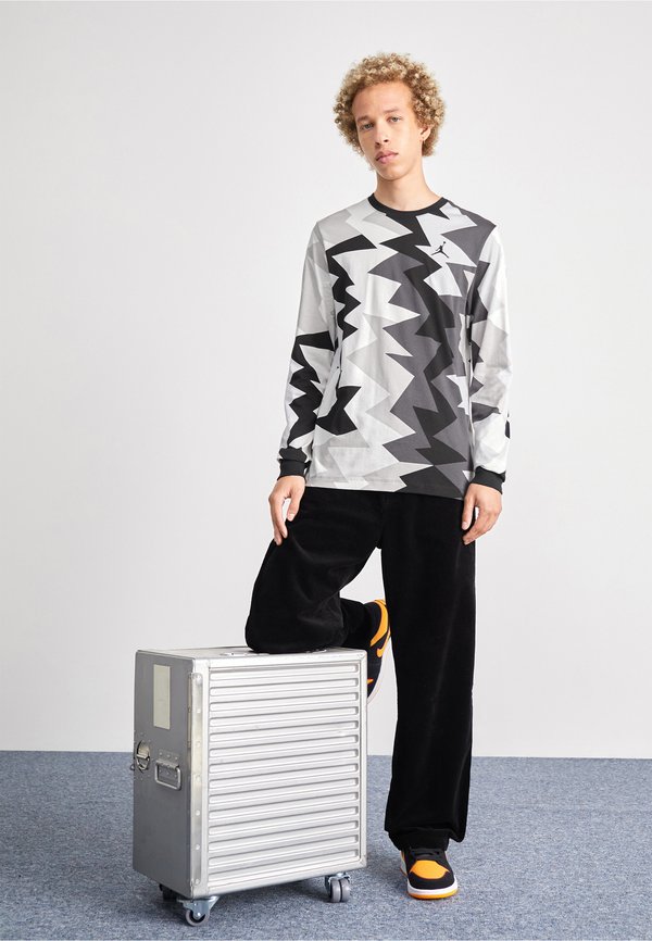 zalando jordan 1 university