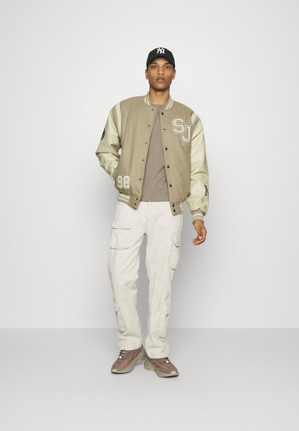 EIGHTYFIVE BAGGY PANTS Cargo trousers beige Zalando.co.uk