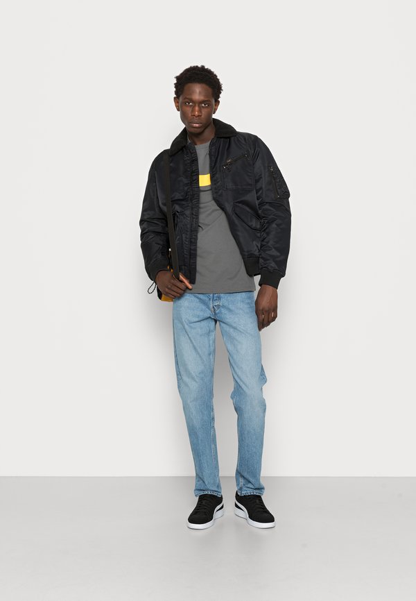 Puma SMASH V2 UNISEX - Sneaker low - black/white/silver/schwarz - Zalando.de