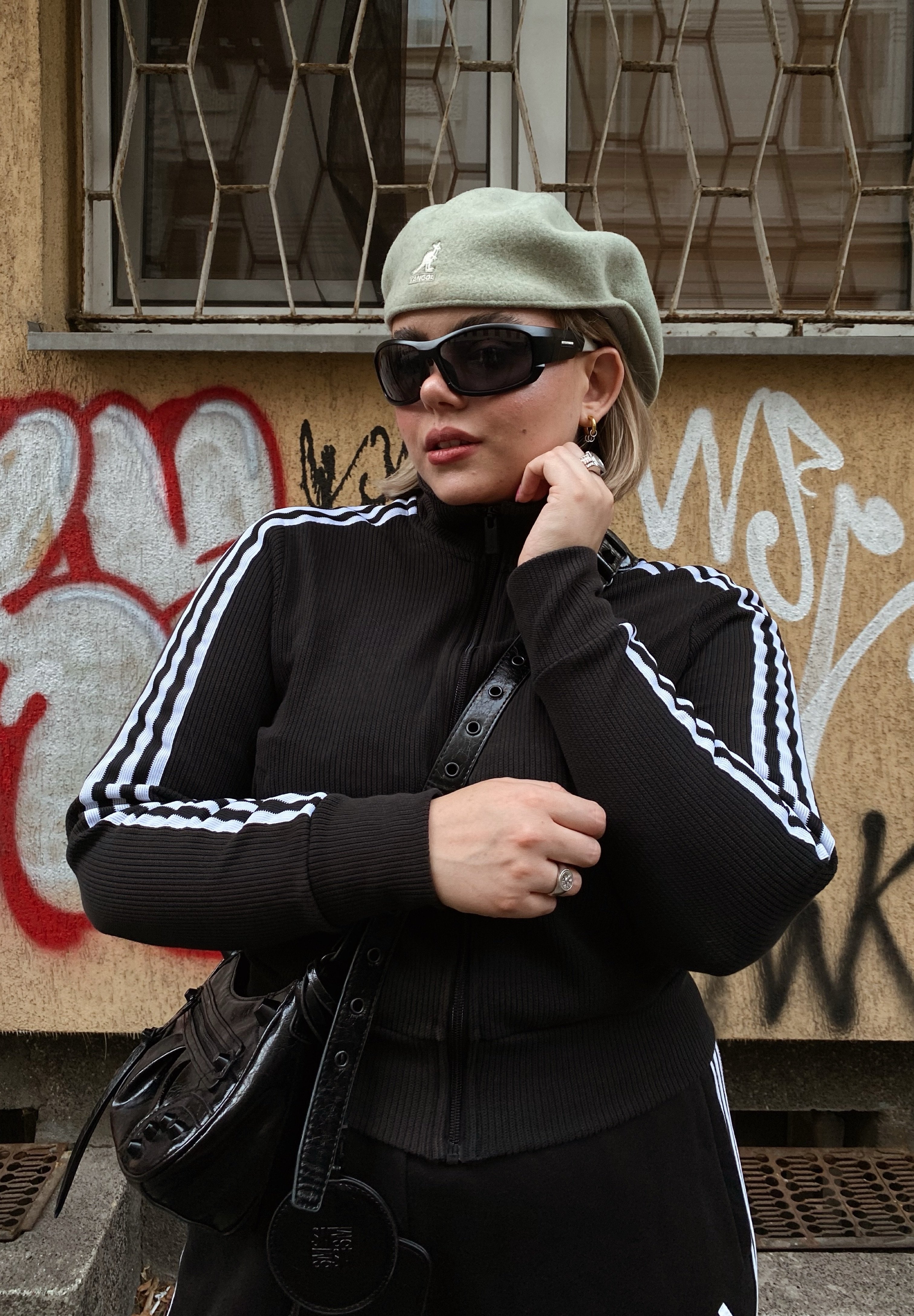 adidas Sportswear - Spodnie treningowe/czarny - Zalando.pl