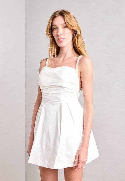 calvin klein white denim dress Calvin Klein Overall Dress Y2k White Bib Dress Mini Dress Pinafore Overalls Dress Retro Hipster Jumper Normcore Summer Vintage 00s Small