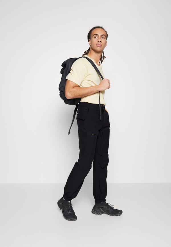 Columbia TREK™ 24L BACKPACK UNISEX Tagesrucksack black/schwarz Zalando.at