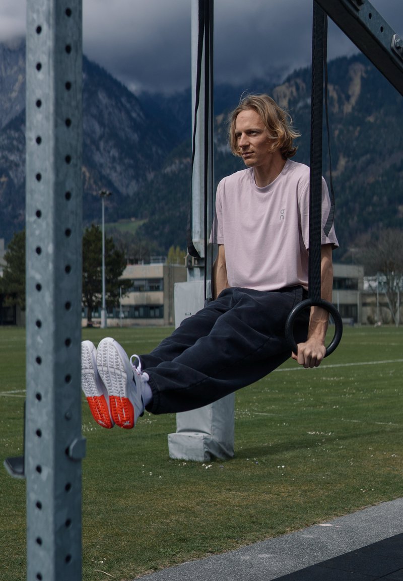 flo_corzelius
