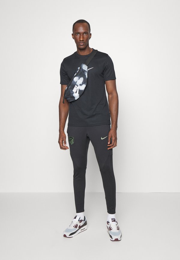 Nike Performance TShirt sport black/white/nero Zalando.it