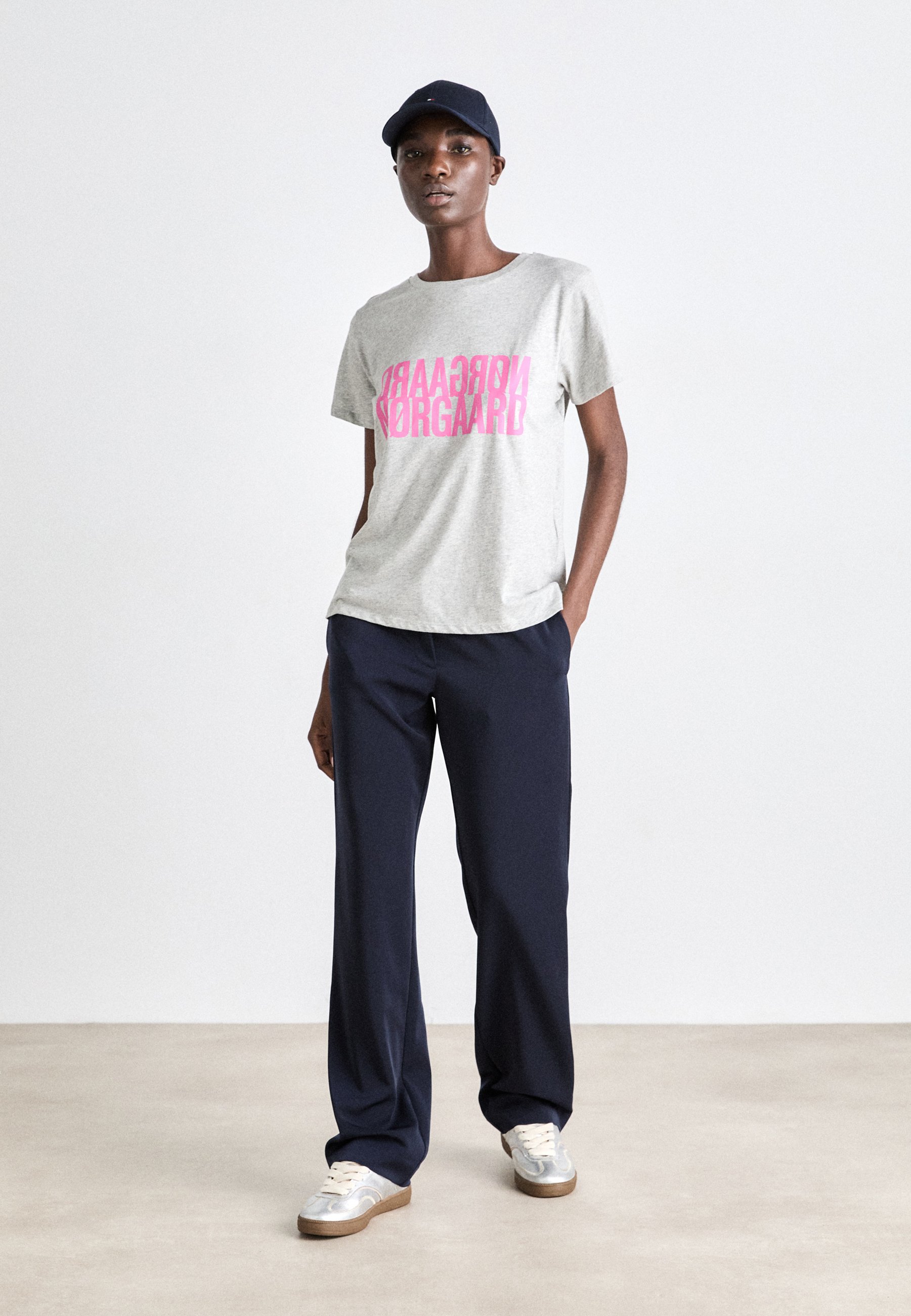 売れ筋商品|||マッズ ノーガード Tシャツ レディース トップス TRENDA TEE - Print T-shirt - mid grey melange Mads Nørgaard TRENDA TEE - Print T-shirt - mid grey melange