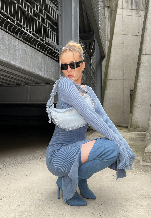 Bershka CYCLING Sunglasses black Zalando.ie