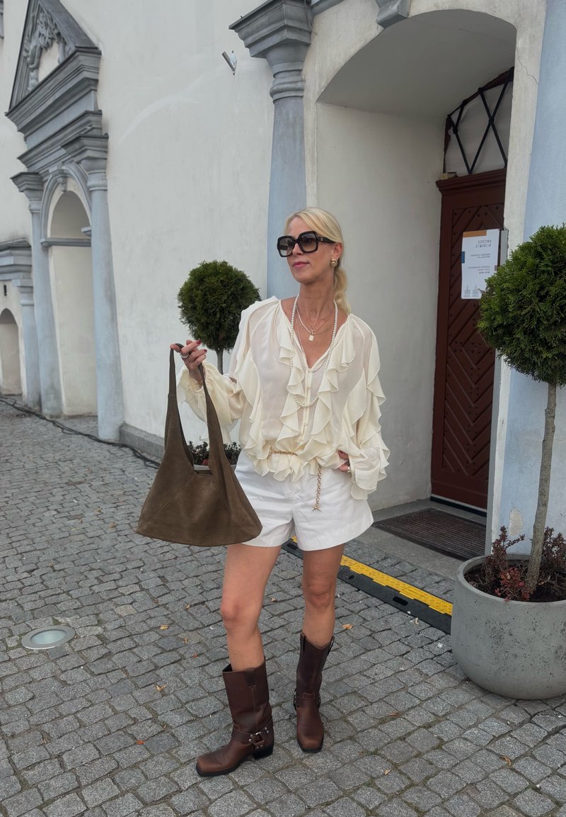 dori_doris072