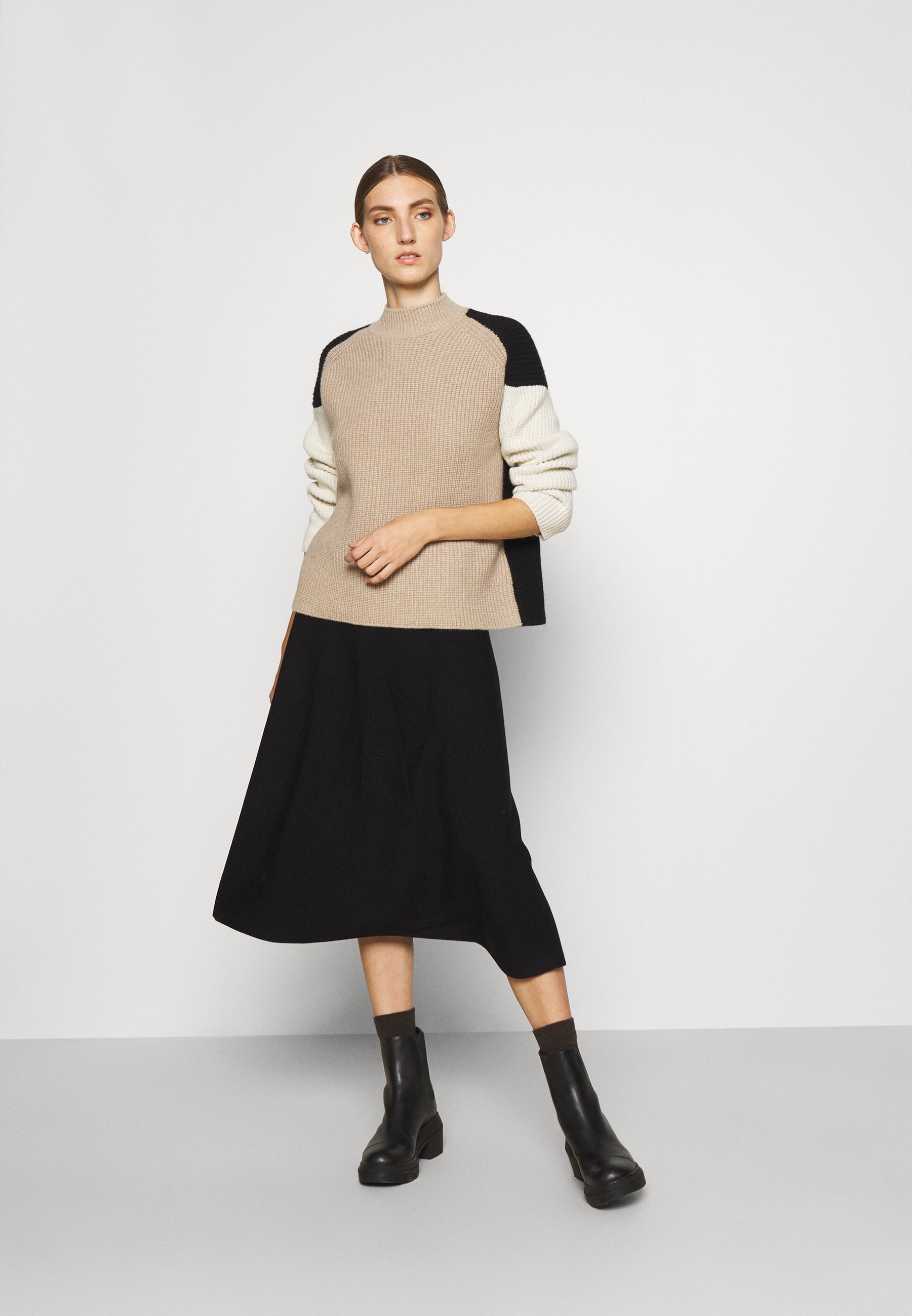 Filippa K ELBA SKIRT - Falda acampanada - black/negro - Zalando.es