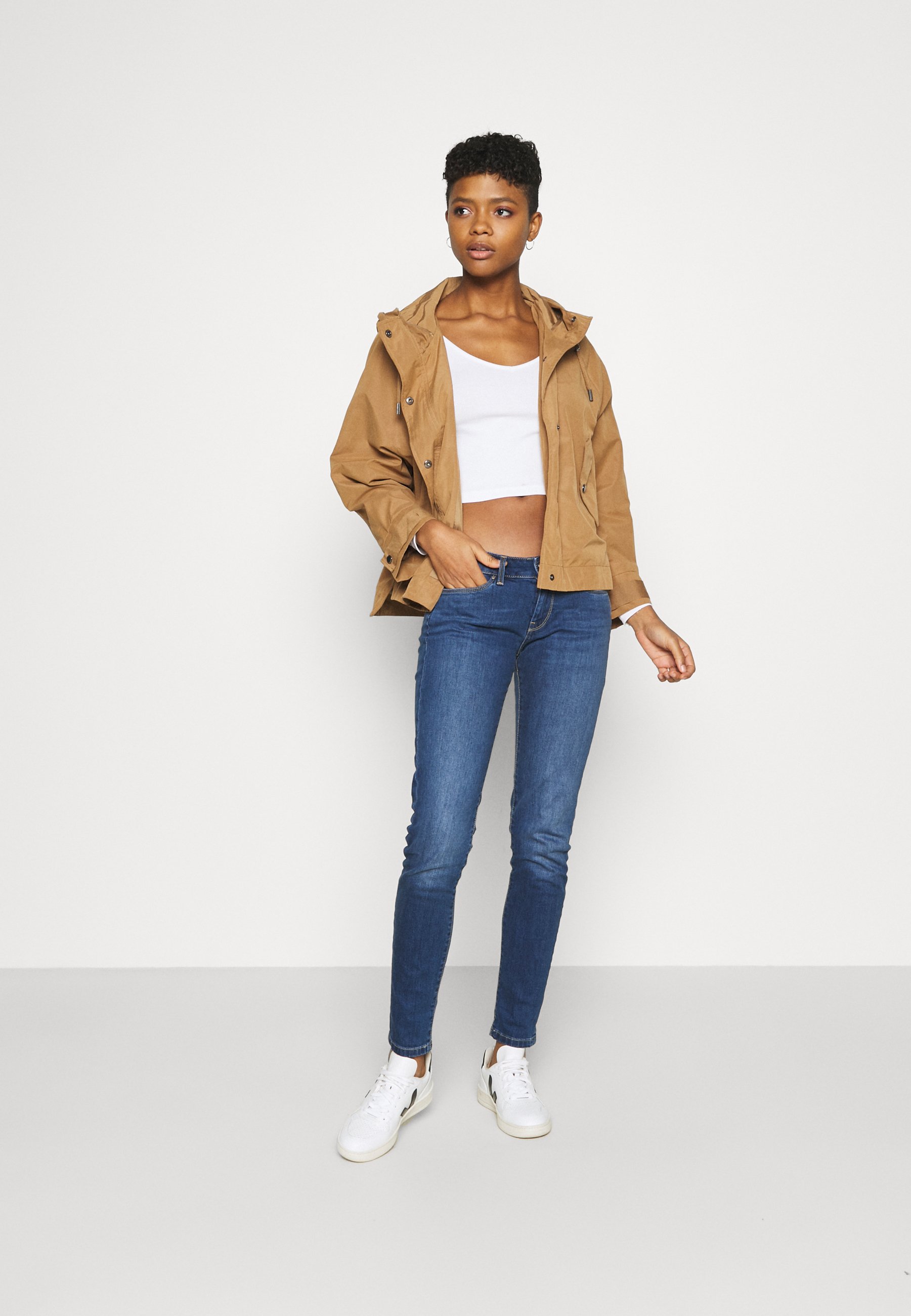 vmanke jacket