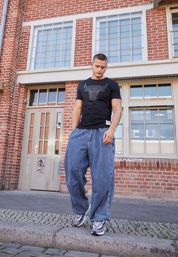 Mitchell & Ness McLaren Vegas 2025 Tee Washed Black