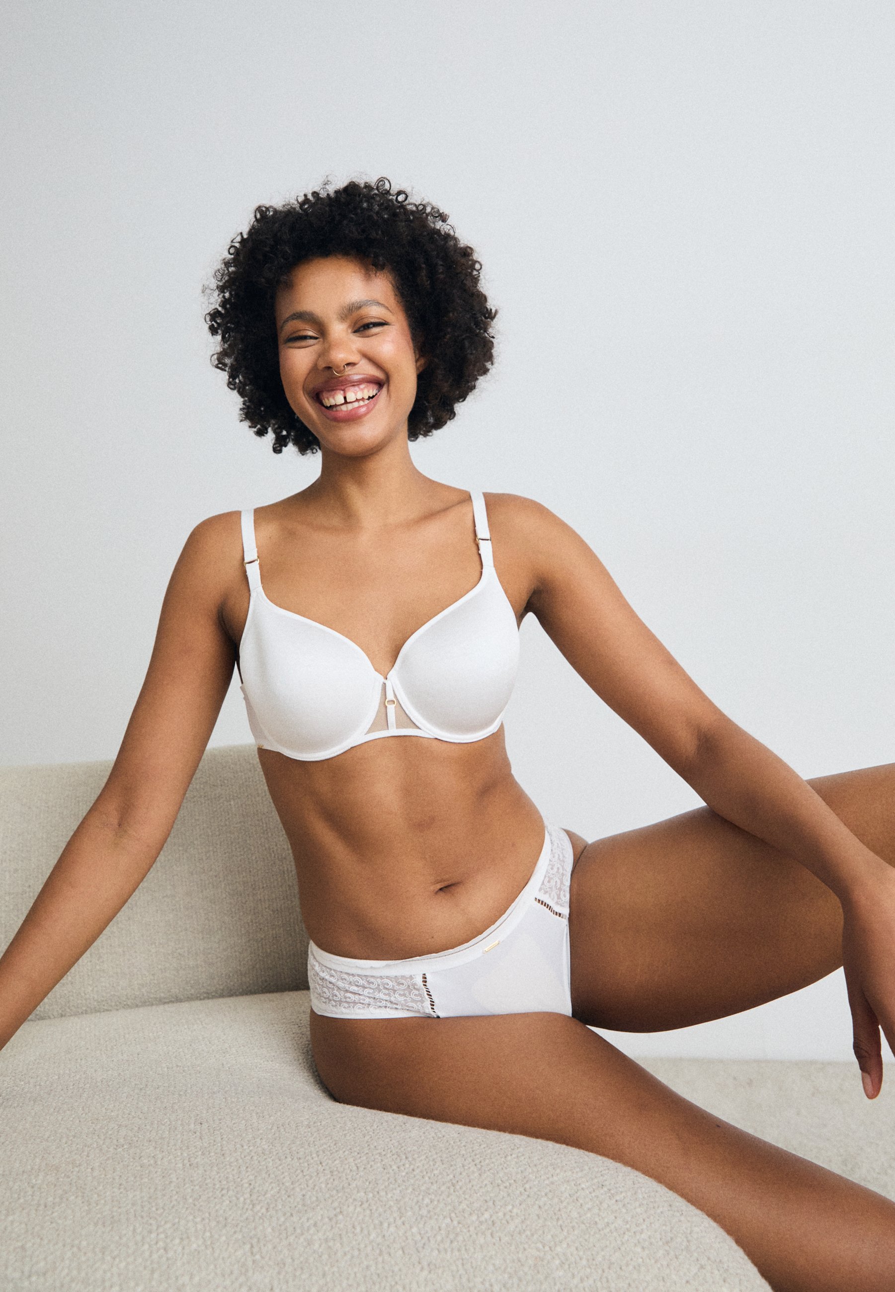 Triumph Damen Body Make-up Essentials BH – Halbschale, Mit Hakenverschluss, Aus Polyester/Polyamid/Elasthan