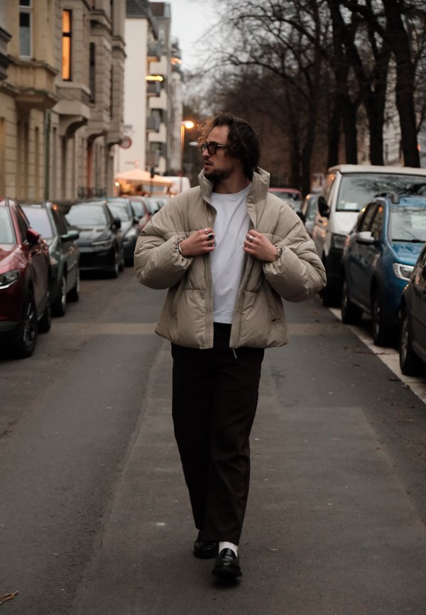 leon_vvl