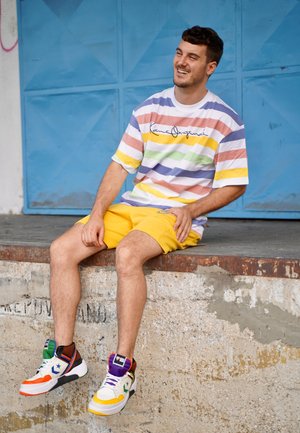 Karl Kani Streetwear | Karl Kani Mode jetzt bei ZALANDO
